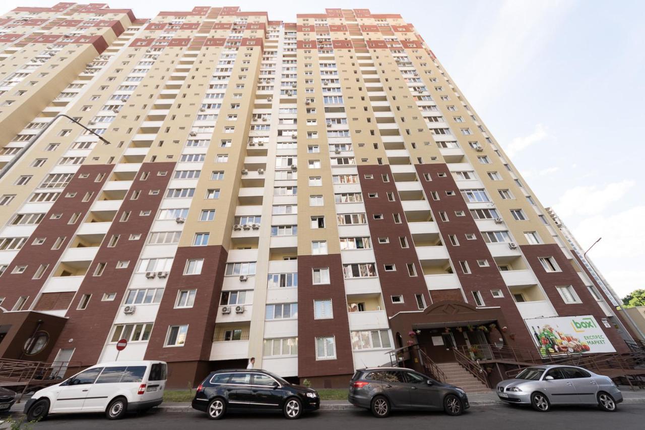 Новая Квартира Переулок Ясиноватский 11 Kiev Extérieur photo